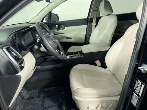 Certified 2023 Kia Sorento EX FWD image 14