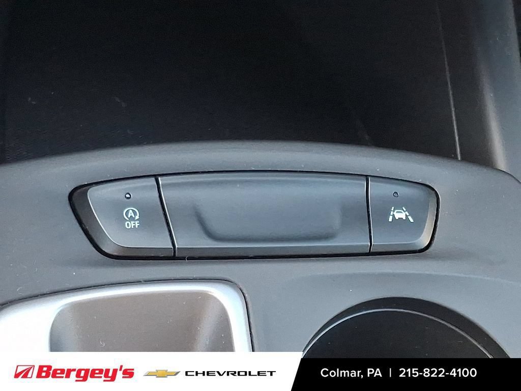 Certified 2024 Chevrolet Trax RS w/ Sunroof Package FWD image 27