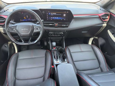 Used 2025 Chevrolet TrailBlazer RS w/ Convenience Package FWD image 27