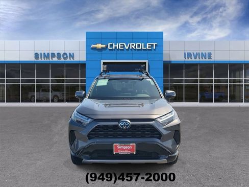 Used 2022 Toyota RAV4 SE w/ Convenience Package AWD/4WD image 3