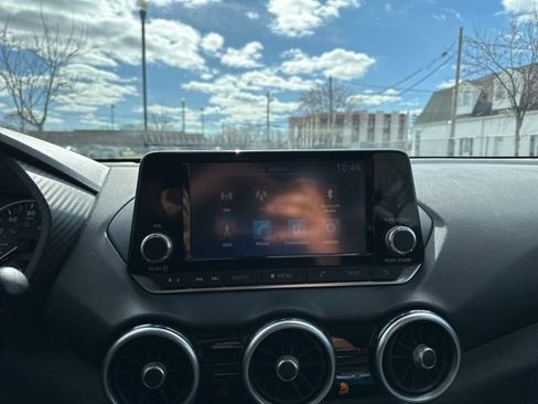 Used 2022 Nissan Sentra S image 11