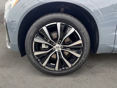 Certified 2024 Volvo XC60 B5 Plus w/ Protection Package Premier AWD/4WD image 8