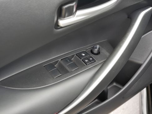 Used 2024 Toyota Corolla SE AWD/4WD image 19