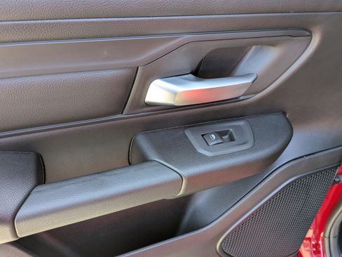New 2026 RAM 1500 Express AWD/4WD image 11