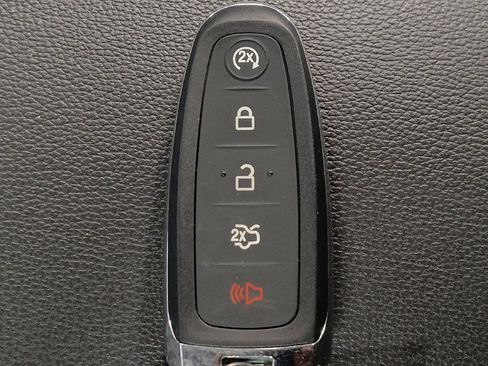 Used 2018 Ford Escape Titanium FWD image 32