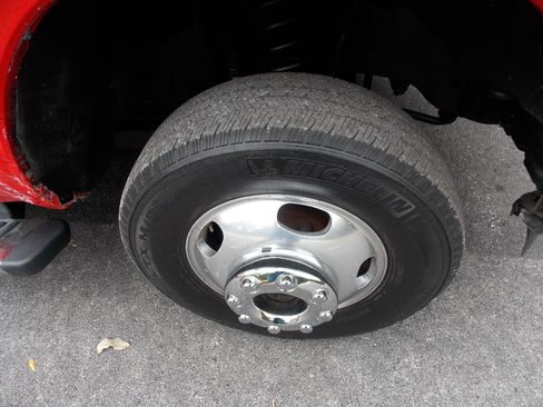 Used 2011 Ford F350 Lariat w/ Lariat Interior Pkg image 22