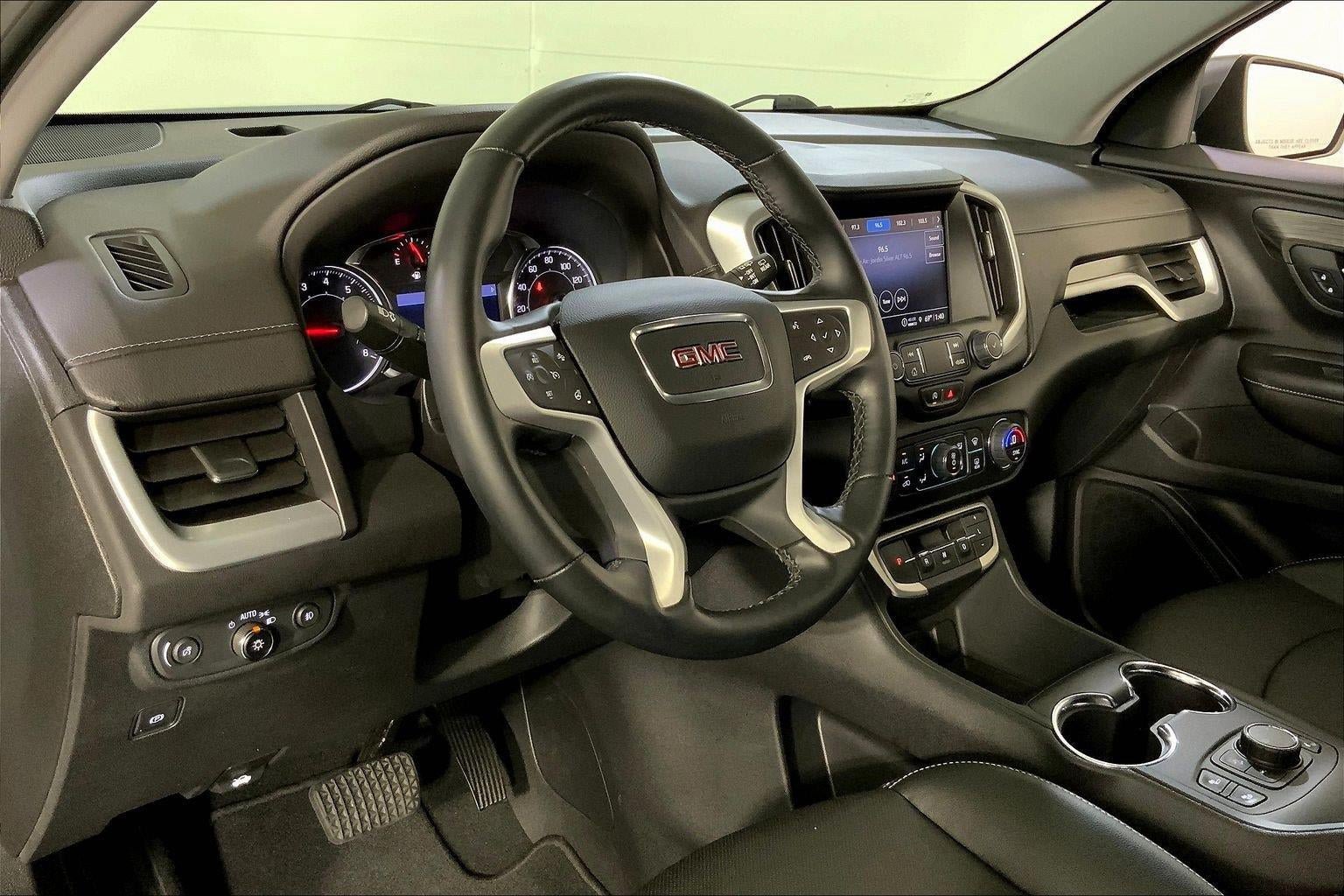 Used 2023 GMC Terrain SLT AWD/4WD image 15