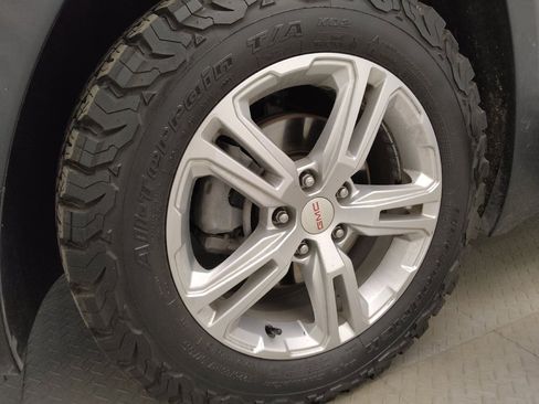 Used 2020 GMC Terrain SLE FWD image 31