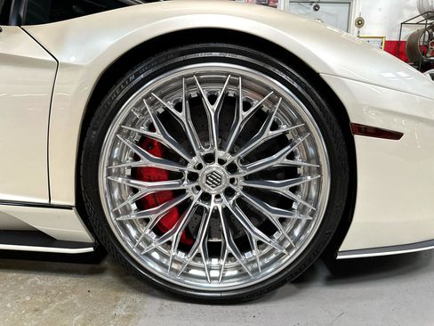 Used 2017 Lamborghini Aventador S image 20