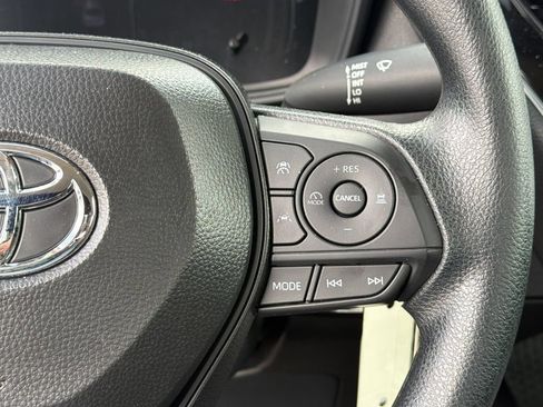 Used 2026 Toyota Corolla LE FWD image 30