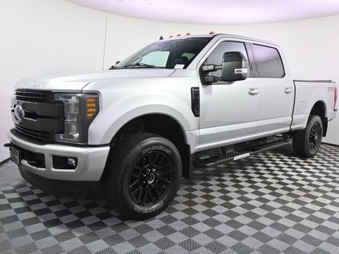 Used 2019 Ford F250 Lariat AWD/4WD image 2