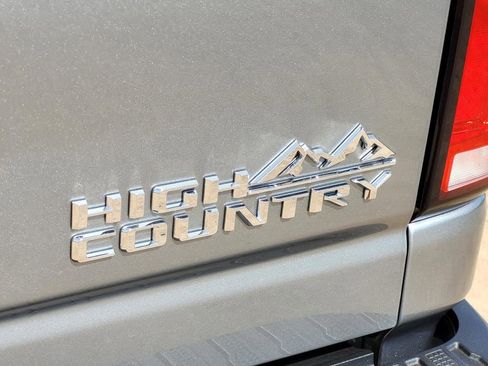 Used 2024 Chevrolet Silverado 3500 High Country w/ Technology Package image 8