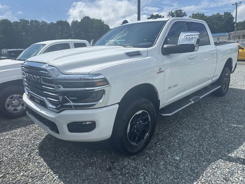 Used 2026 RAM 2500 Laramie AWD/4WD image 1
