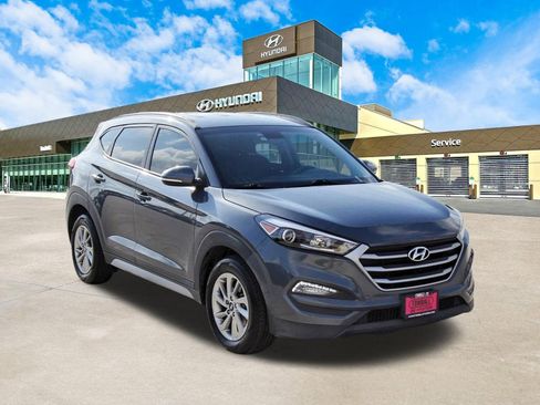 Used 2018 Hyundai Tucson SEL Plus image 3