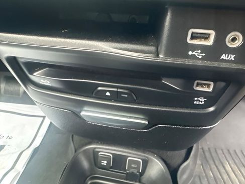 Used 2018 Chrysler Pacifica Touring-L Plus FWD image 20