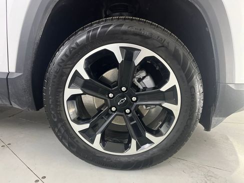 Used 2025 Chevrolet Equinox LT w/ Convenience Package II image 18