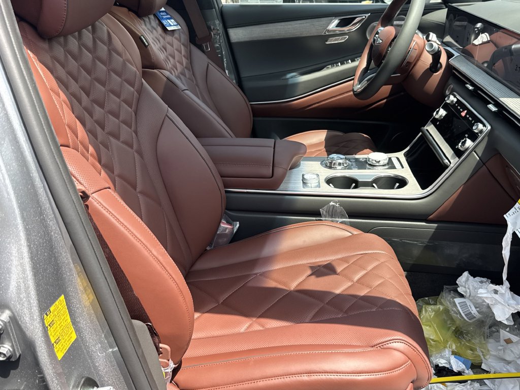 Used 2025 Genesis GV80 3.5T Prestige AWD/4WD image 13