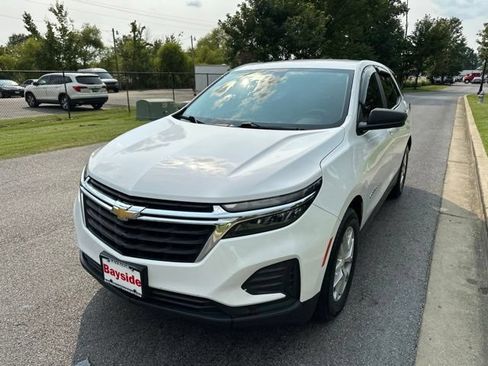 Used 2023 Chevrolet Equinox LS FWD image 6