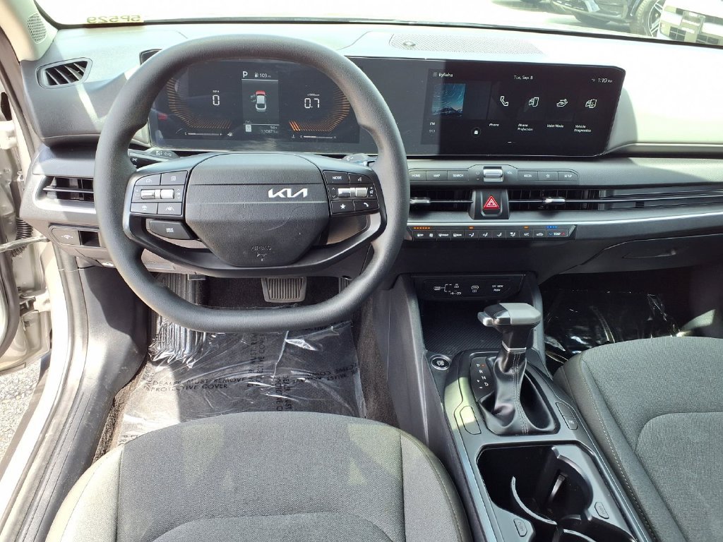 Certified 2025 Kia K4 FWD image 12