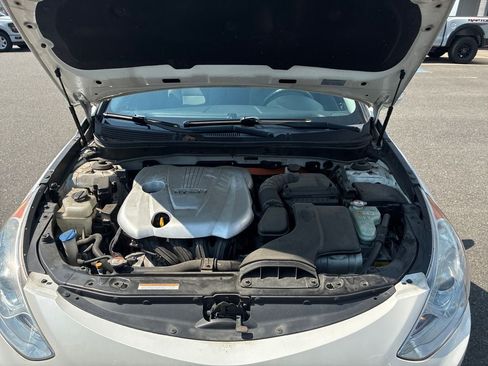 Used 2012 Hyundai Sonata Hybrid FWD image 30