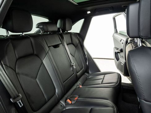 New 2026 Porsche Macan AWD/4WD image 23