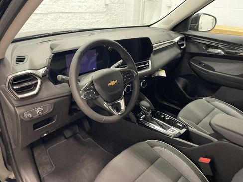 New 2026 Chevrolet TrailBlazer LT w/ Convenience Package image 15