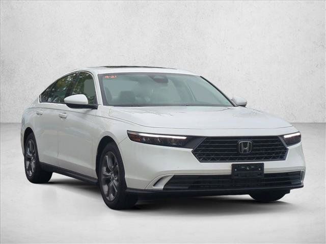 Used 2024 Honda Accord EX image 3