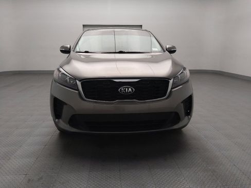 Used 2019 Kia Sorento LX image 14