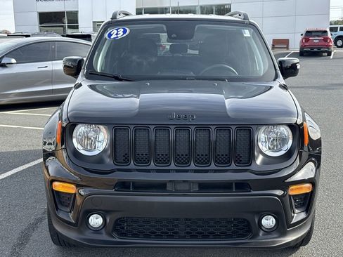 Used 2023 Jeep Renegade Altitude image 9