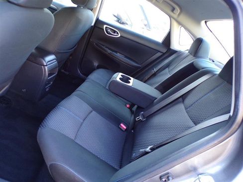 Used 2019 Nissan Sentra SR image 28