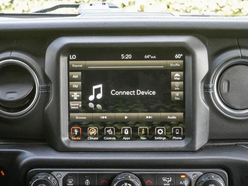 Used 2021 Jeep Wrangler Unlimited Rubicon 4xe w/ Cold Weather Group AWD/4WD image 13