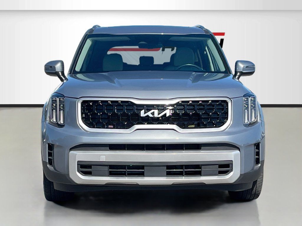 Used 2025 Kia Telluride EX AWD/4WD image 2