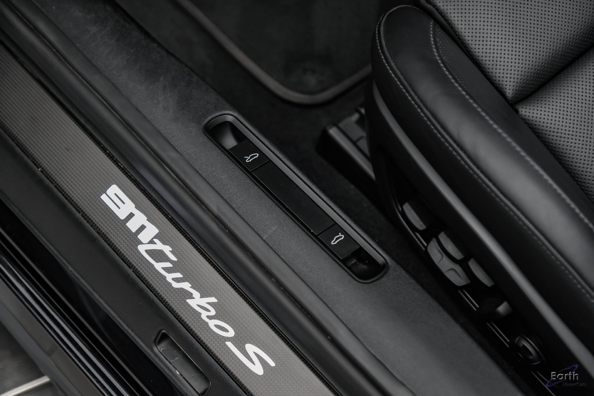 Used 2025 Porsche 911 Turbo S w/ Exterior Sport Package AWD/4WD image 52