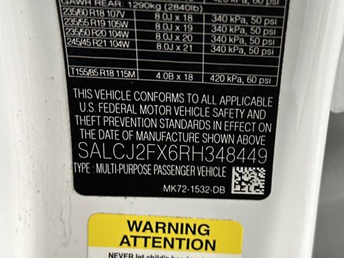 Used 2024 Land Rover Discovery Sport S image 16