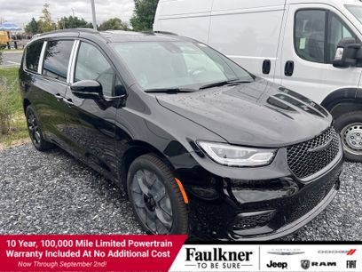 New 2026 Chrysler Pacifica Limited