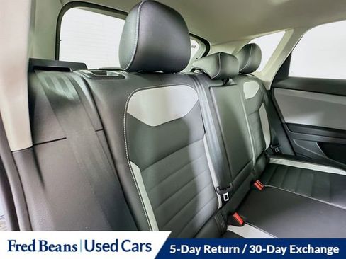 Used 2023 Volkswagen Taos SEL image 30