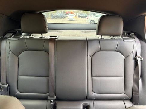 Used 2025 Buick Envista Sport Touring image 44