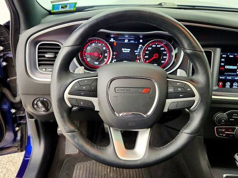 Used 2017 Dodge Charger R/T Scat Pack w/ Beats Audio Group RWD image 14