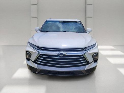 Used 2023 Chevrolet Blazer Premier w/ Driver Confidence II Package FWD image 2