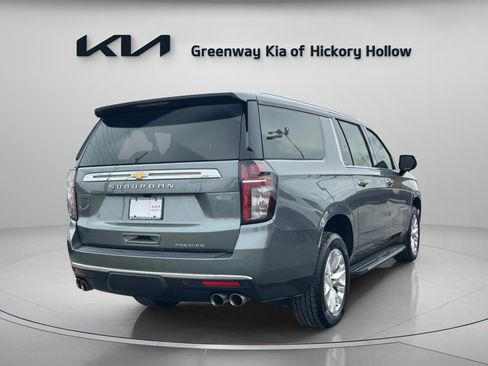 Used 2023 Chevrolet Suburban Premier AWD/4WD image 7