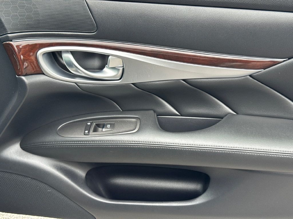 Used 2012 INFINITI M37 w/ Premium Pkg RWD image 14