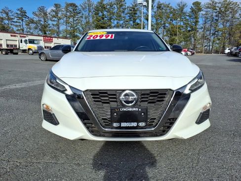 Used 2022 Nissan Altima 2.0 SR image 9
