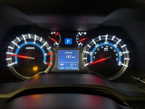 Used 2018 Toyota 4Runner Limited image 26