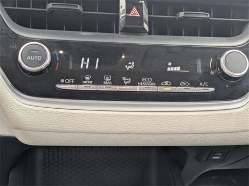 Used 2023 Toyota Corolla LE image 20
