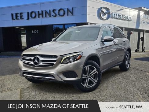 Used 2019 Mercedes-Benz GLC 300 4MATIC image 1