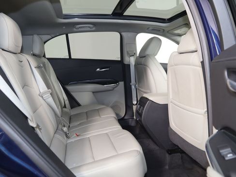 Used 2020 Cadillac XT4 Premium Luxury w/ Cold Weather Package FWD image 14