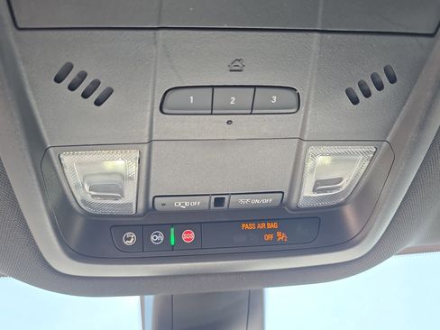 Used 2024 Buick Enclave Essence FWD image 26