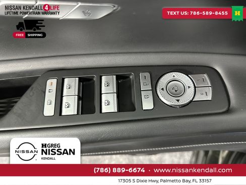 Used 2025 Genesis GV80 2.5T Standard image 17