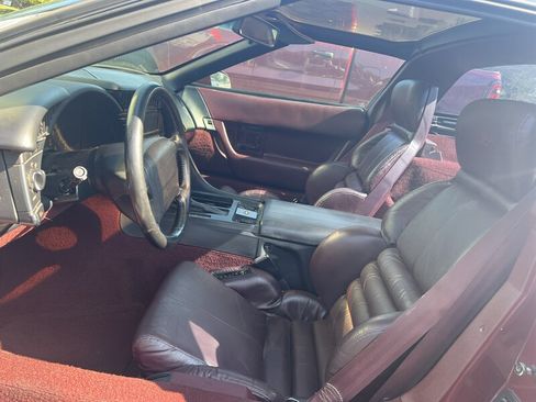 Used 1993 Chevrolet Corvette Coupe RWD image 8
