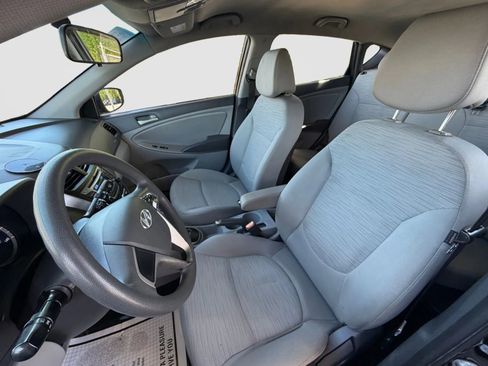 Used 2016 Hyundai Accent SE FWD image 13
